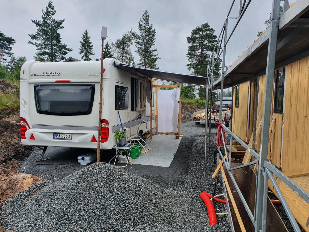 Romslig gårdsplass